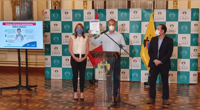 La Confederación Nacional de Instituciones Empresariales Privadas se unió a la Municipalidad de Lima para donar dinero a los empresarios independientes que fueron afectados por la cuarentena.