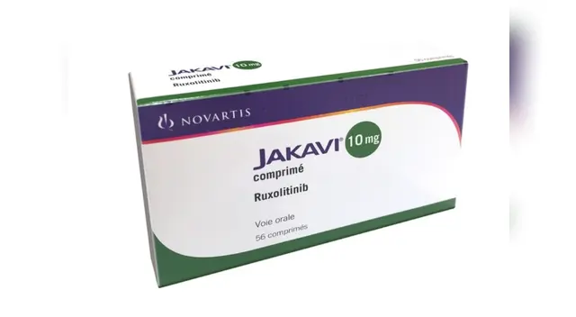 El fármaco ruxolitinib también es conocido como Jakavi.