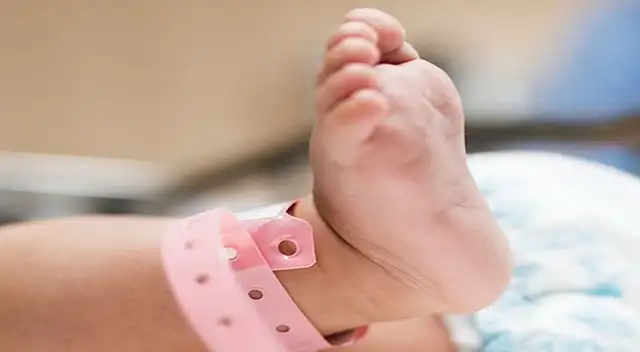Gobernador de Coneccticut anunció la trágica pérdida del bebé.