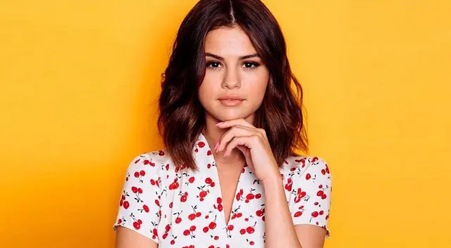 Selena Gomez stalkea a Justin Bieber.