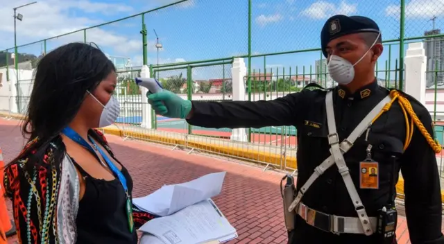 Las mujeres saldrán los lunes, miércoles y viernes, mientras que los hombres los martes, jueves y sábados.