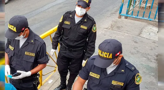 Agentes de la PNP Agentes de la PNP