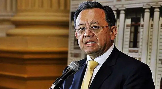 Edgar Alarcón, congresista. Edgar Alarcón, congresista.