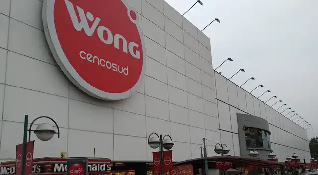 Colaborador de Wong es caso sospechoso de COVID-19.