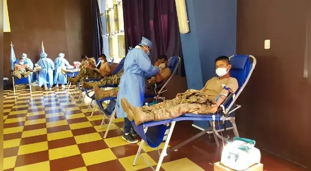 55 alumnos de la FAP fueron los seleccionados para donar sangre.