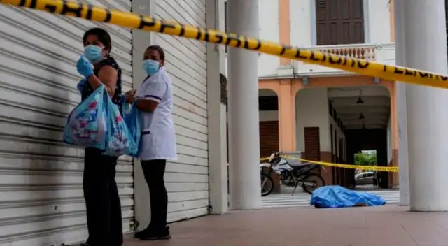 El total de muertos no incluye a toda la gente que murió sin haberse hecho la prueba.