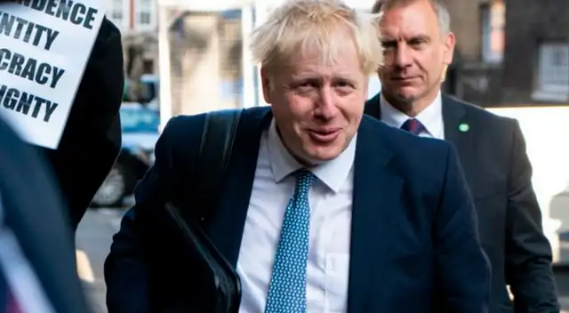 El primer ministro fue internado en hospital El primer ministro fue internado en hospital