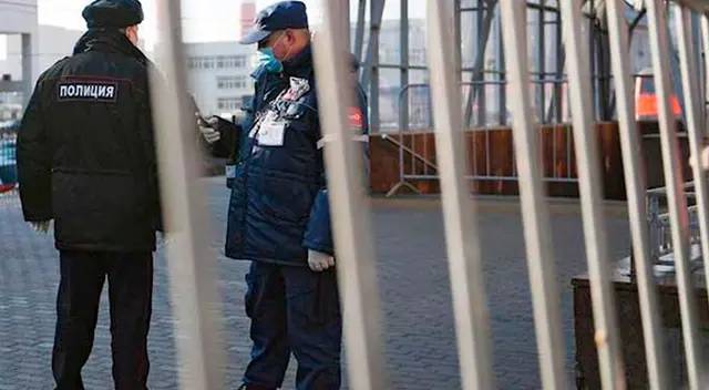 La policía detuvo al sujeto acusado de asesinar a sus vecinos La policía detuvo al sujeto acusado de asesinar a sus vecinos