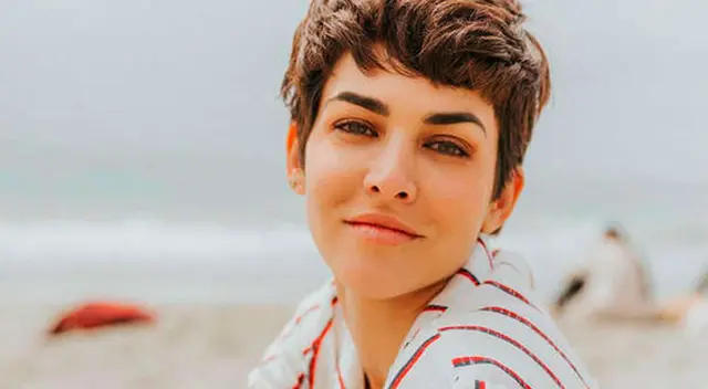 Anahí de Cárdenas pide que el estar en casa no sea motivo para no preocuparse por su imagen. Anahí de Cárdenas pide que el estar en casa no sea motivo para no preocuparse por su imagen.