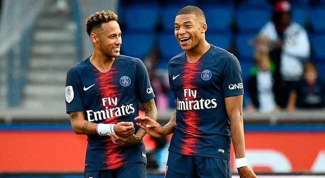 Neymar y Mbappé segurián en PSG pensando en ganar la Champions League. Neymar y Mbappé segurián en PSG pensando en ganar la Champions League.