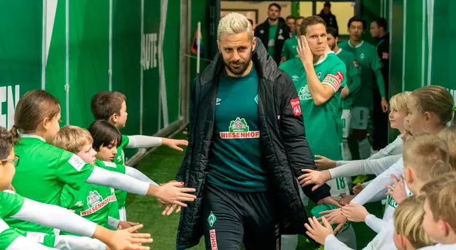 Claudio Pizarro también se suma a la campaña #QuédateEnCasa.