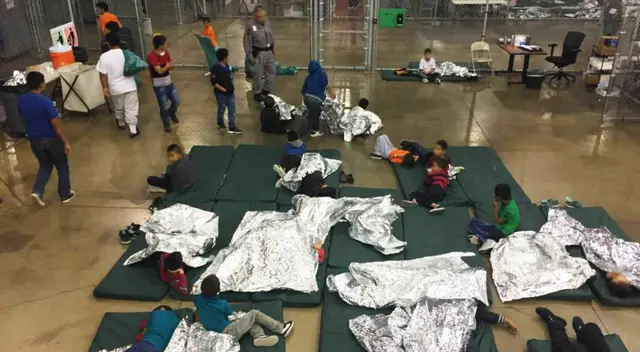 Estados Unidos deportó rápidamente a un total de 7 mil migrantes.