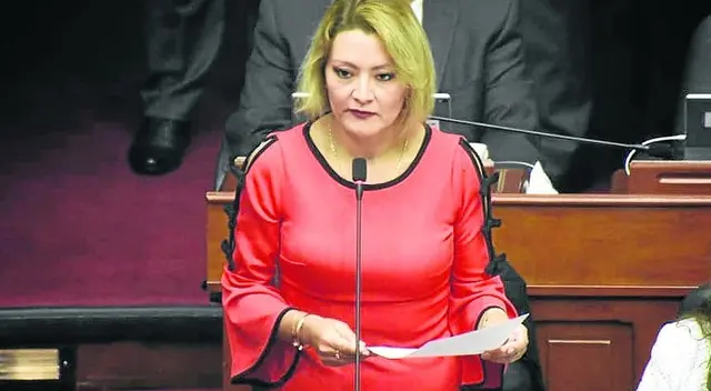 Milagros Takayama regresará al Congreso como asesora. Milagros Takayama regresará al Congreso como asesora.