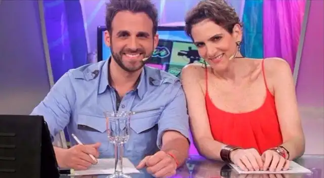 Rodrigo González y Gigi Mitre. Rodrigo González y Gigi Mitre.