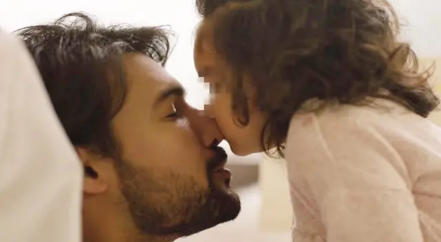 Ezio Oliva y su hija felices. Ezio Oliva y su hija felices.