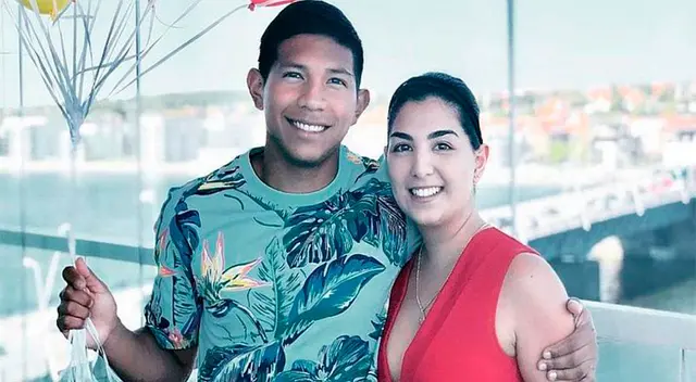 Ana Siucho le realiza divertida broma a Edison Flores. Ana Siucho le realiza divertida broma a Edison Flores.