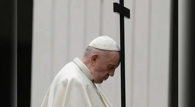 En la celebración litúrgica se conmemora la resurrección de Jesús.