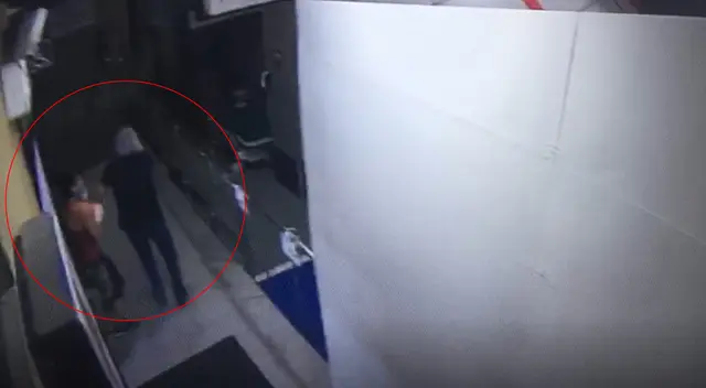 Video muestra cuando Ricardo Márquez Michieli disparó a los efectivos de la PNP. Video muestra cuando Ricardo Márquez Michieli disparó a los efectivos de la PNP.