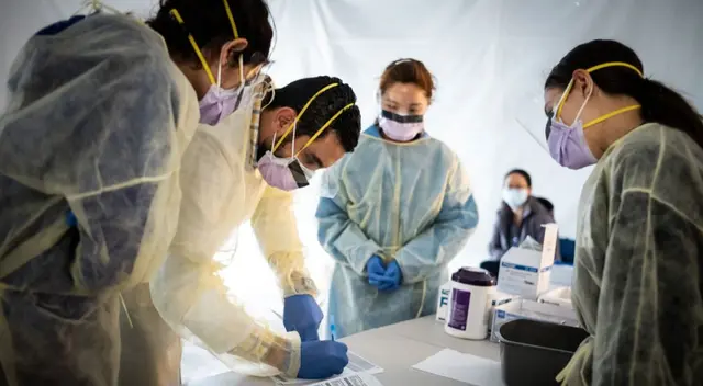 Los especialistas indicaron que los errores se deben a que los fabricantes no pasan por reguladores federales de salud. Los especialistas indicaron que los errores se deben a que los fabricantes no pasan por reguladores federales de salud.