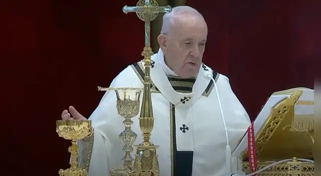 La misa concluyó con la bendición 'urbi et orbi'.