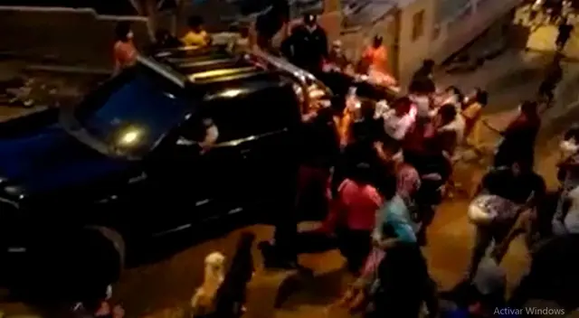 Saquean camioneta para viveres de familia de extrema pobreza Saquean camioneta para viveres de familia de extrema pobreza