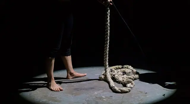 La menor se suicidó en el cuarto de su casa porque sufrió un cuadro de estrés debido a la cuarentena. La menor se suicidó en el cuarto de su casa porque sufrió un cuadro de estrés debido a la cuarentena.