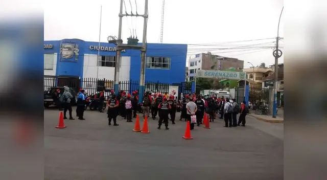 La mitad del personal de serenazgo esta trabajando hasta que pasen por la prueba rápida ddell Covid-19. La mitad del personal de serenazgo esta trabajando hasta que pasen por la prueba rápida ddell Covid-19.