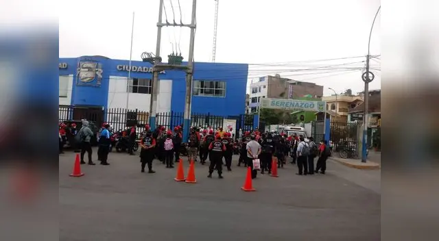 La mitad del personal de serenazgo esta trabajando hasta que pasen por la prueba rápida ddell Covid-19. La mitad del personal de serenazgo esta trabajando hasta que pasen por la prueba rápida ddell Covid-19.