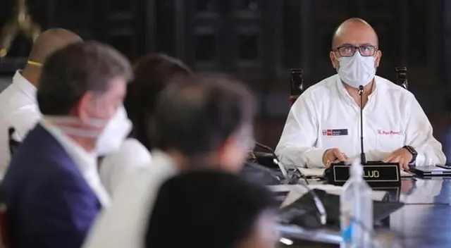 Víctor Zamora, ministro de Salud.