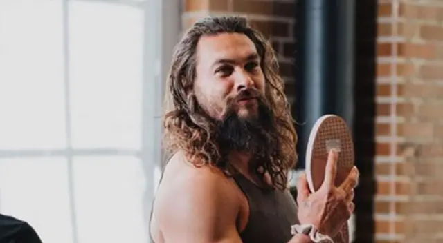 Jason Momoa hizo su debut en un nuevo rubro durante el aislamiento por COVID-19