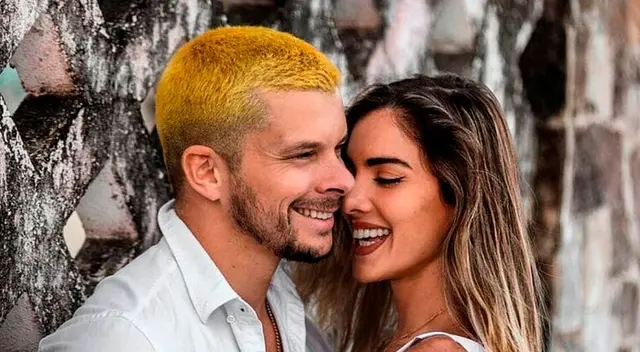 La pareja dio a conocer la feliz noticia el día del cumpleaños del piloto de autos.