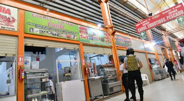 Comerciantes seguían atendiendo pese a conocer su condición. Comerciantes seguían atendiendo pese a conocer su condición.