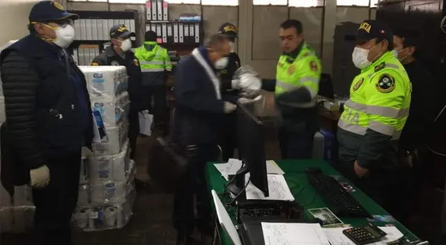 Son cuatro altos oficiales por adquisición por la suma de tres millones de soles. Son cuatro altos oficiales por adquisición por la suma de tres millones de soles.