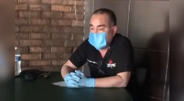 El hombre rezó por sus empleados y pidió por el presidente de México para que pueda combatir este coronavirus. El hombre rezó por sus empleados y pidió por el presidente de México para que pueda combatir este coronavirus.