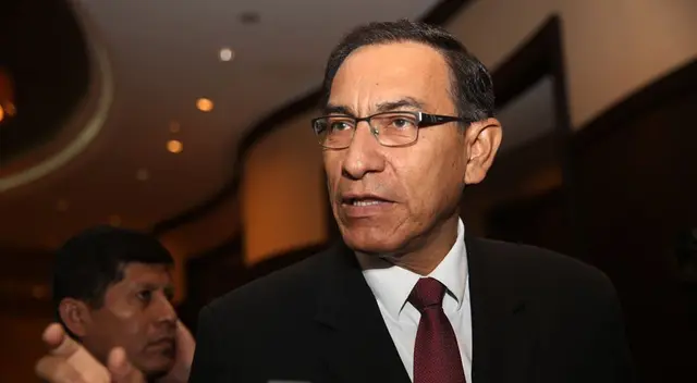 Martín Vizcarra volvió a ofrecer una conferencia de prensa. Martín Vizcarra volvió a ofrecer una conferencia de prensa.
