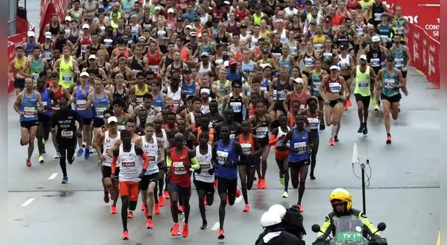 Los maratonistas señalan que es imposible correr con mascarillas.