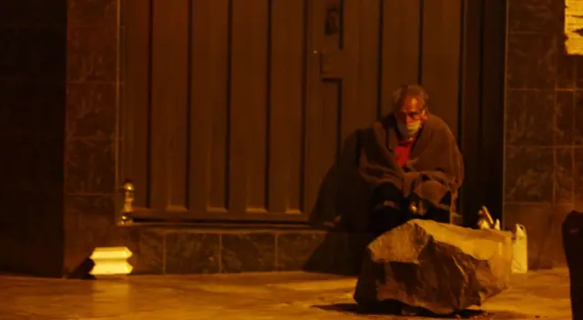 Anciano en abandono. Anciano en abandono.