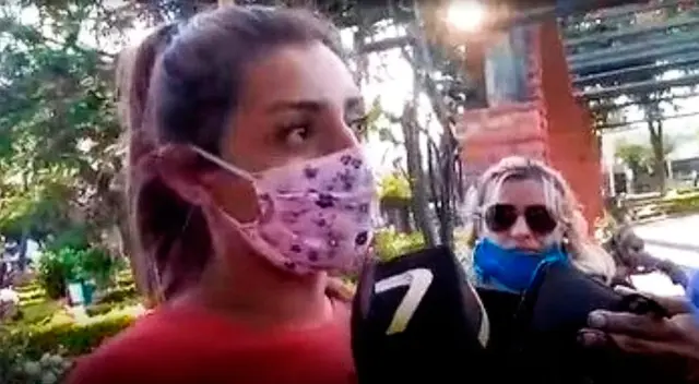 Delfina relató que tuvo que fingir que estaba convulsionando para que la liberen. Delfina relató que tuvo que fingir que estaba convulsionando para que la liberen.