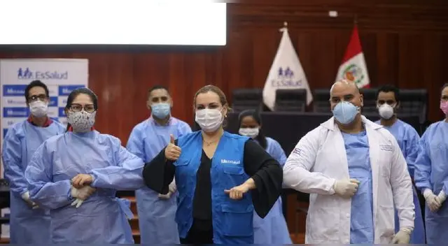 Los médicos exntranjeros parcticiparon serán parte de la equipo de ervicio Covid Especial- Servicer que avaló el gobierno con un decreto de urgencia. Los médicos exntranjeros parcticiparon serán parte de la equipo de ervicio Covid Especial- Servicer que avaló el gobierno con un decreto de urgencia.