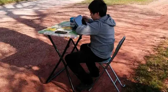 El menor vive en Italia. El menor vive en Italia.