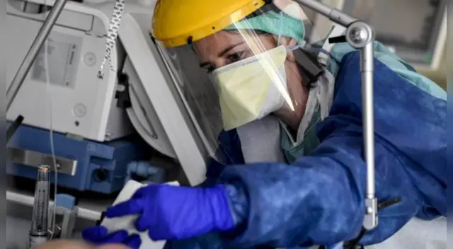 "Vemos a pacientes desorientados", indicaron los médicos de Nueva York sobre los pacientes infectados de covid-19.