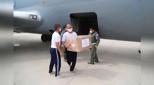 Las Fuerzas Armadas ayudaron con el traslado de los equipos de protección. Las Fuerzas Armadas ayudaron con el traslado de los equipos de protección.