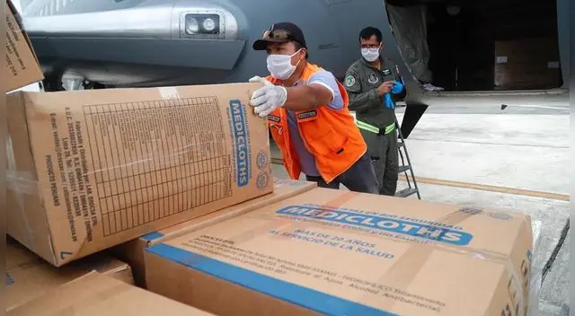 Las Fuerzas Armadas ayudaron con el traslado de los equipos de protección. Las Fuerzas Armadas ayudaron con el traslado de los equipos de protección.