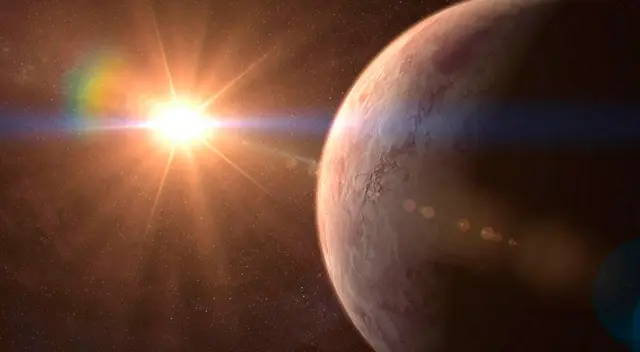 Se encuentra a 300 millones años luz de la Tierra.