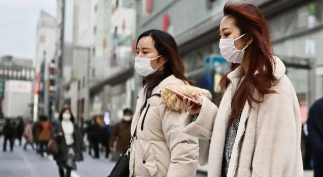 El sistema sanitario de Japón está al borde del colapso. El sistema sanitario de Japón está al borde del colapso.