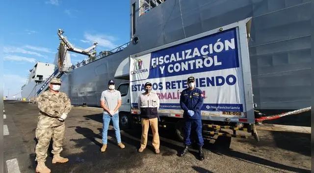 Marina de Guerra entregó agua potable a las familias de extrema pobreza.
