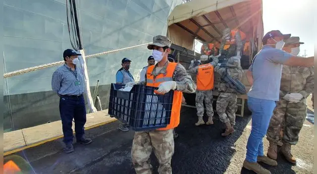 Marina de Guerra entregó agua potable a las familias de extrema pobreza.