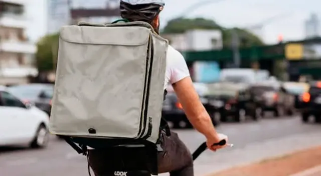 Trabajador por aplicativo. Trabajador por aplicativo.