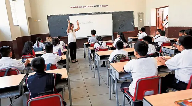 Conoce cómo puedes trasladar a tu hijo de un colegio a otro.