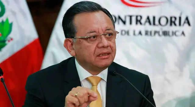 Edgar Alarcón Tejada cuenta con una investigación sobre un presunto peculado por el uso de dinero de la Contraloría para gastos personales. Edgar Alarcón Tejada cuenta con una investigación sobre un presunto peculado por el uso de dinero de la Contraloría para gastos personales.